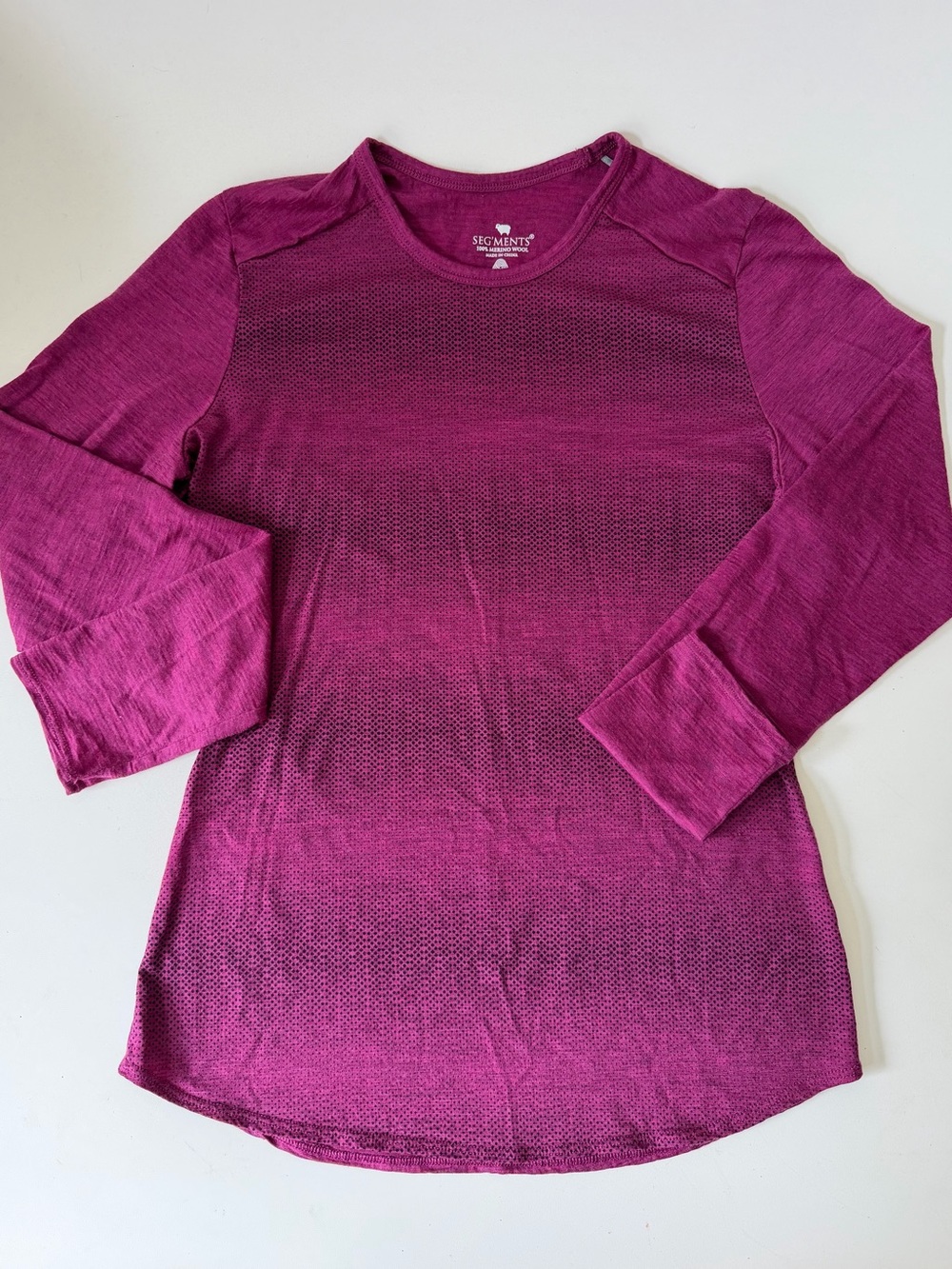 SEGMENTS 100% Merino‎ Wool Long Sleeve Base Layer Top Small Berry Wine Ski Hike
